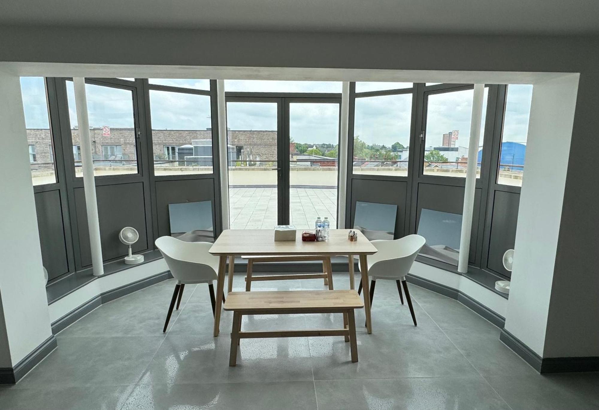 Long Letting - Luxurious 3 Bedroom Penthouse In City Centre - Parking Included! Chelmsford Extérieur photo