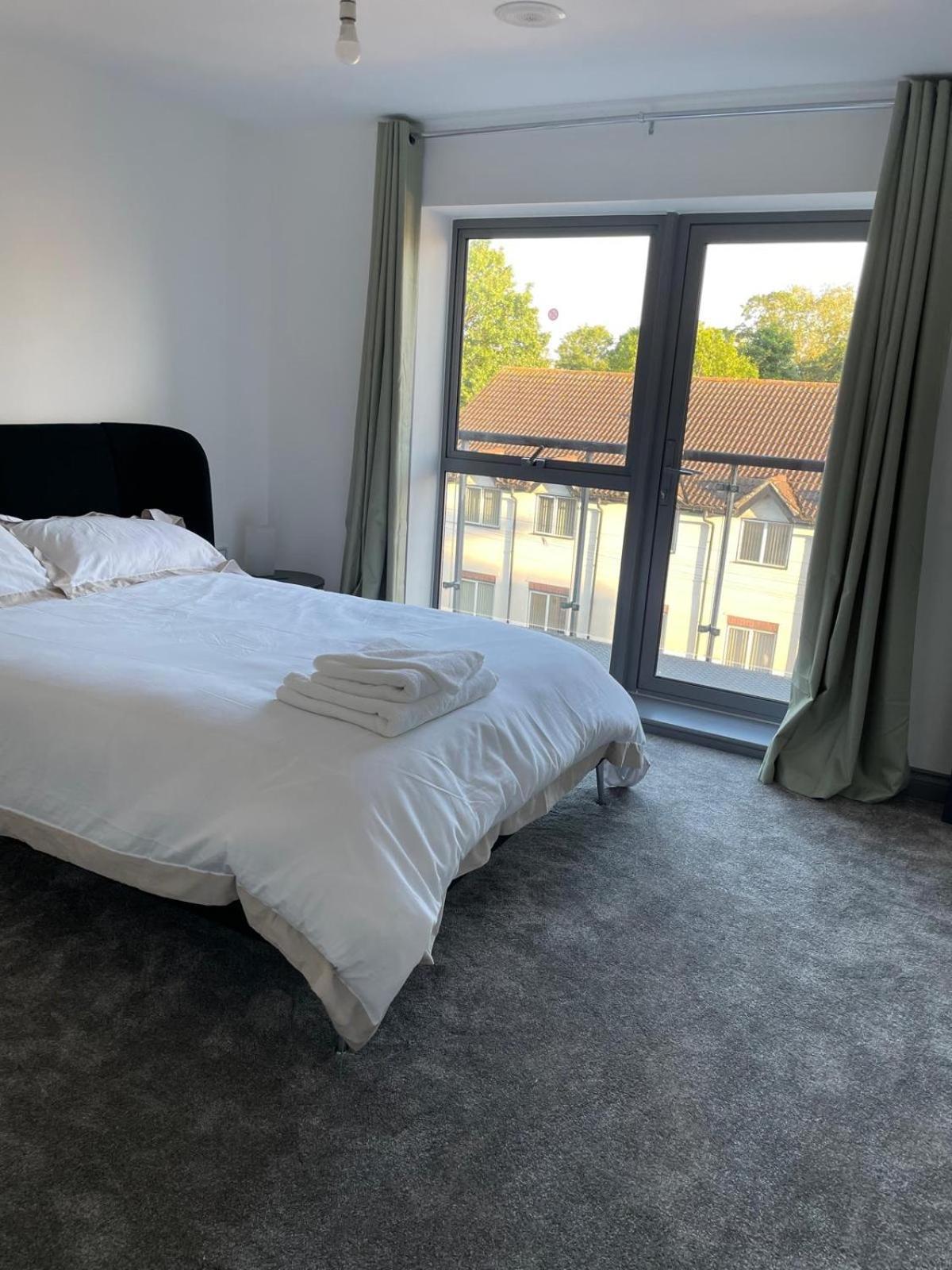 Long Letting - Luxurious 3 Bedroom Penthouse In City Centre - Parking Included! Chelmsford Extérieur photo